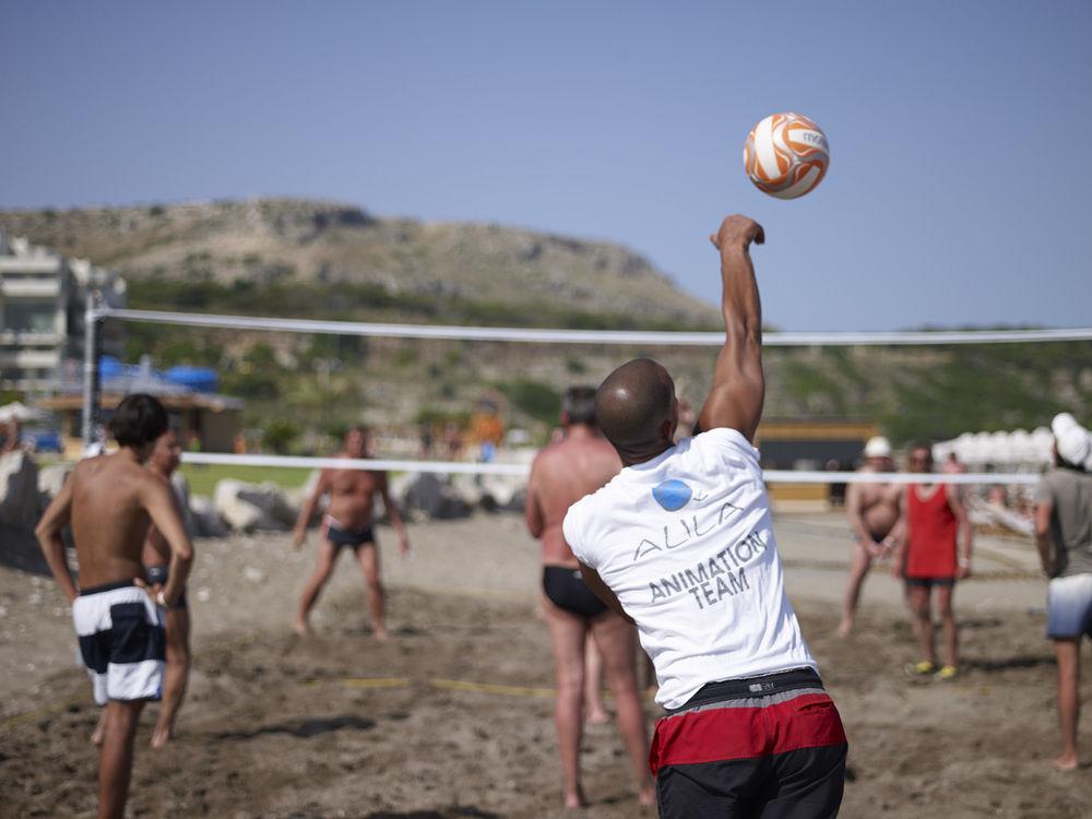 미트시스 알릴라 리조트 앤 스파 팔리라키 외부 사진 Beach volleyball