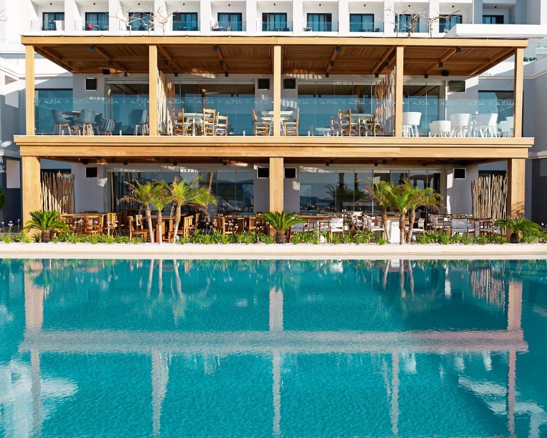 미트시스 알릴라 리조트 앤 스파 팔리라키 외부 사진 The hotel's pool
