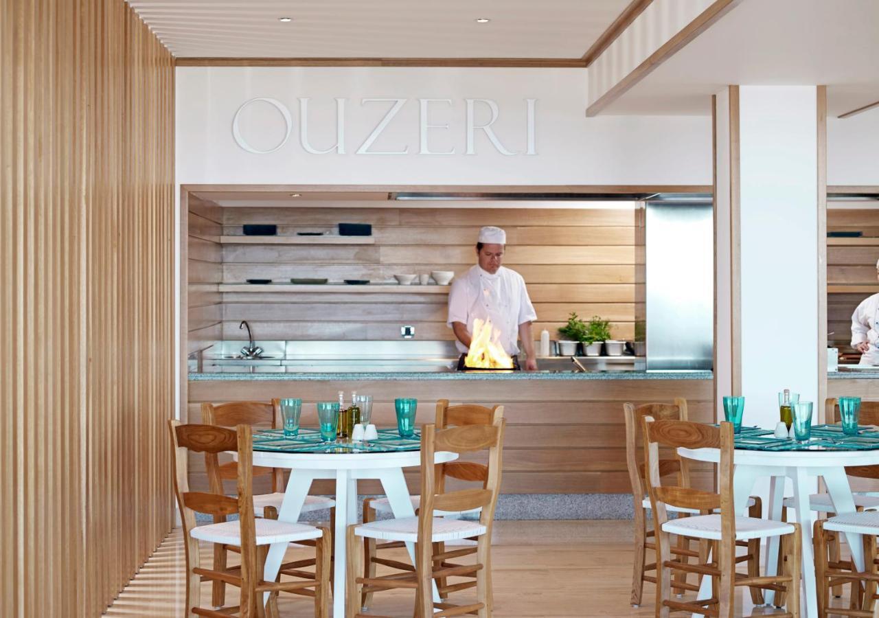 미트시스 알릴라 리조트 앤 스파 팔리라키 외부 사진 The restaurant on board